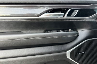 2023 Jeep Wagoneer Base