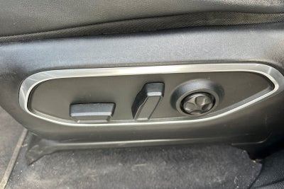 2023 Jeep Wagoneer Base