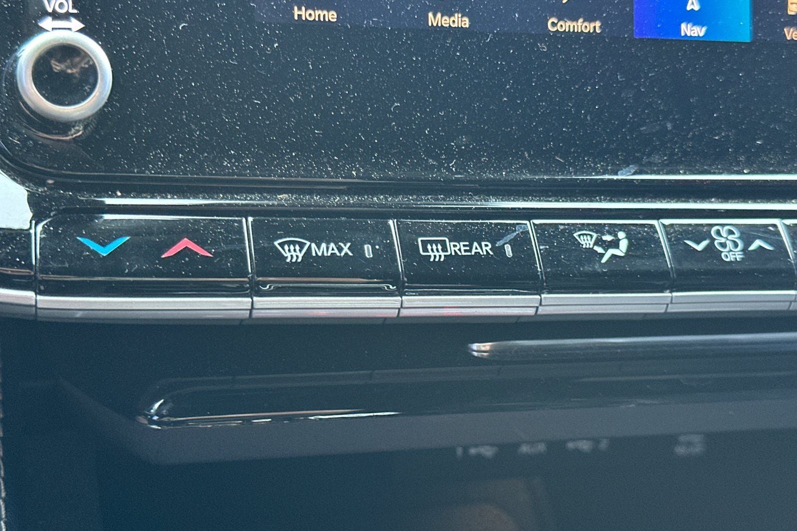 2023 Jeep Wagoneer Base