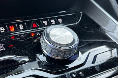 2023 Jeep Wagoneer Base