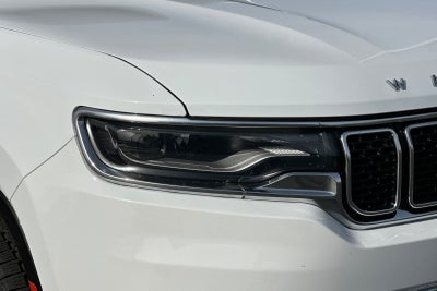 2023 Jeep Wagoneer Base