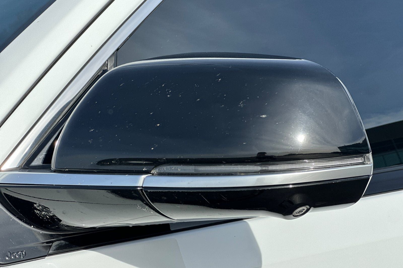 2023 Jeep Wagoneer Base