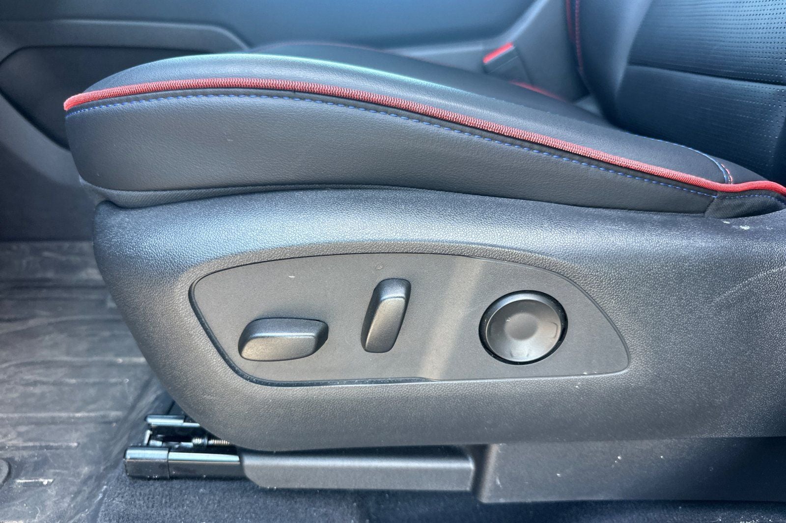 2025 Chevrolet Silverado EV RST