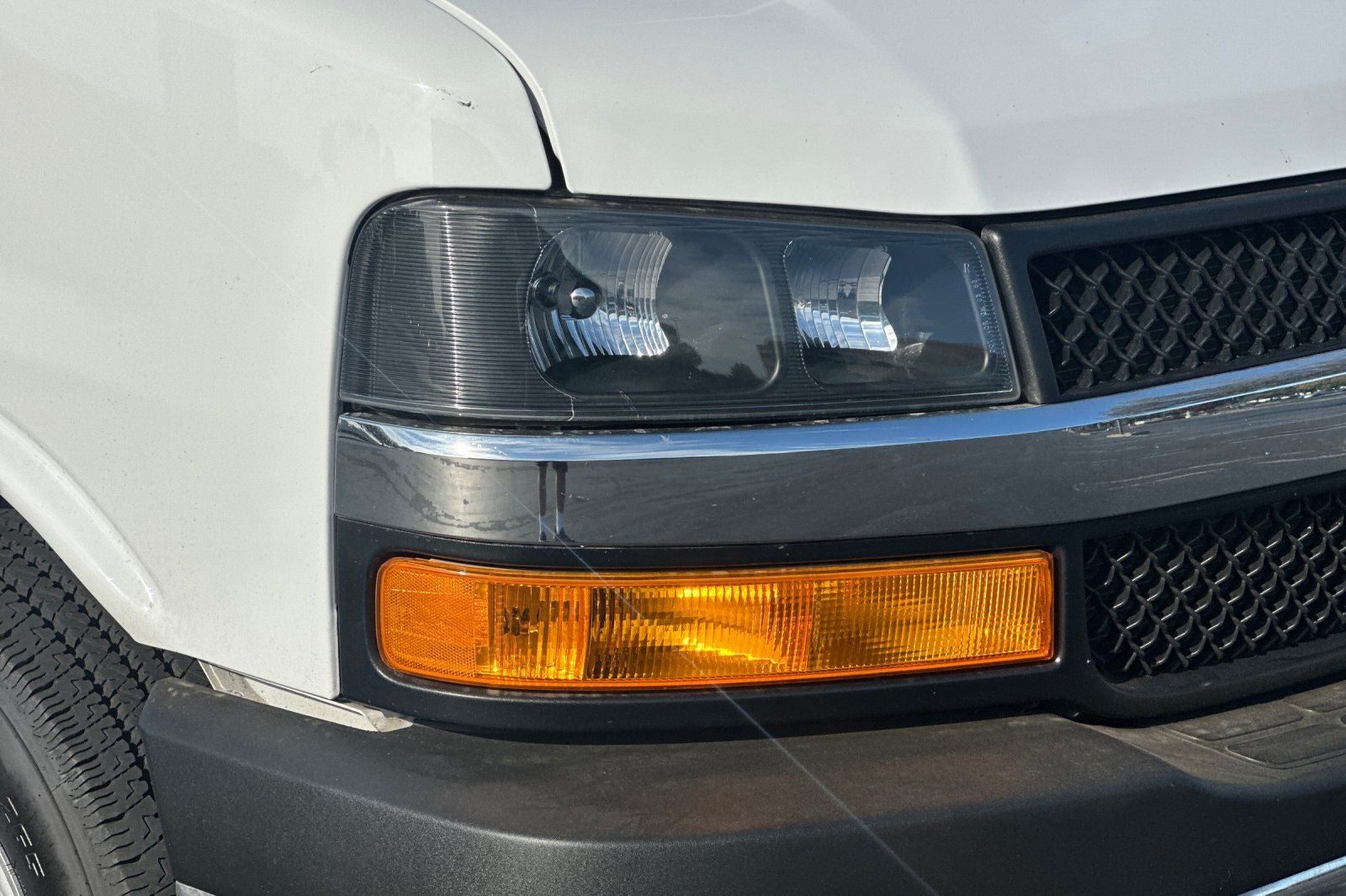 2025 Chevrolet Express 2500 Work Van Cargo