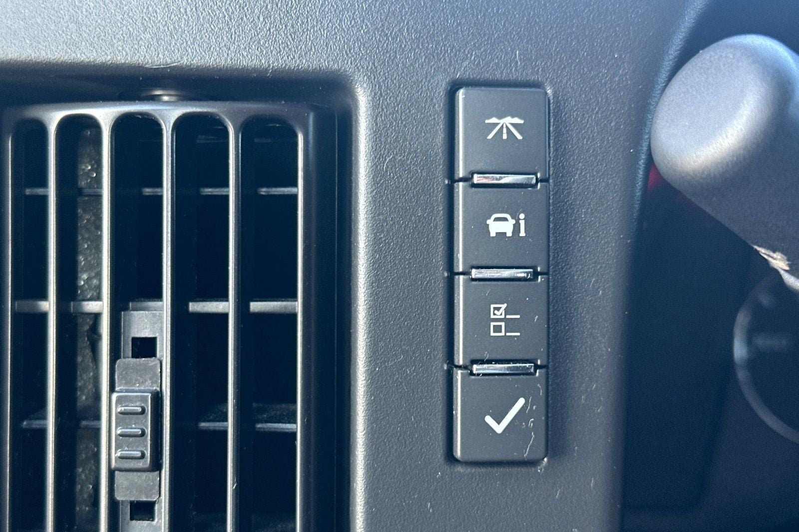 2025 Chevrolet Express 2500 Work Van Cargo