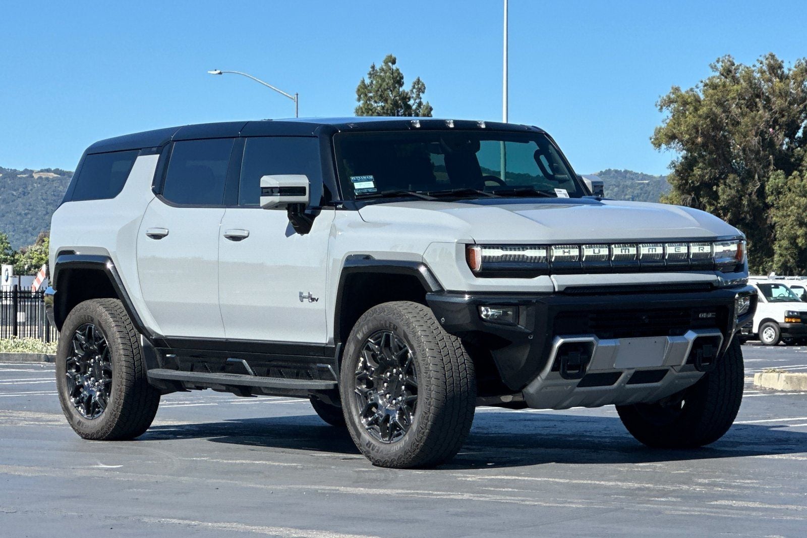 2024 GMC Hummer EV SUV 2X