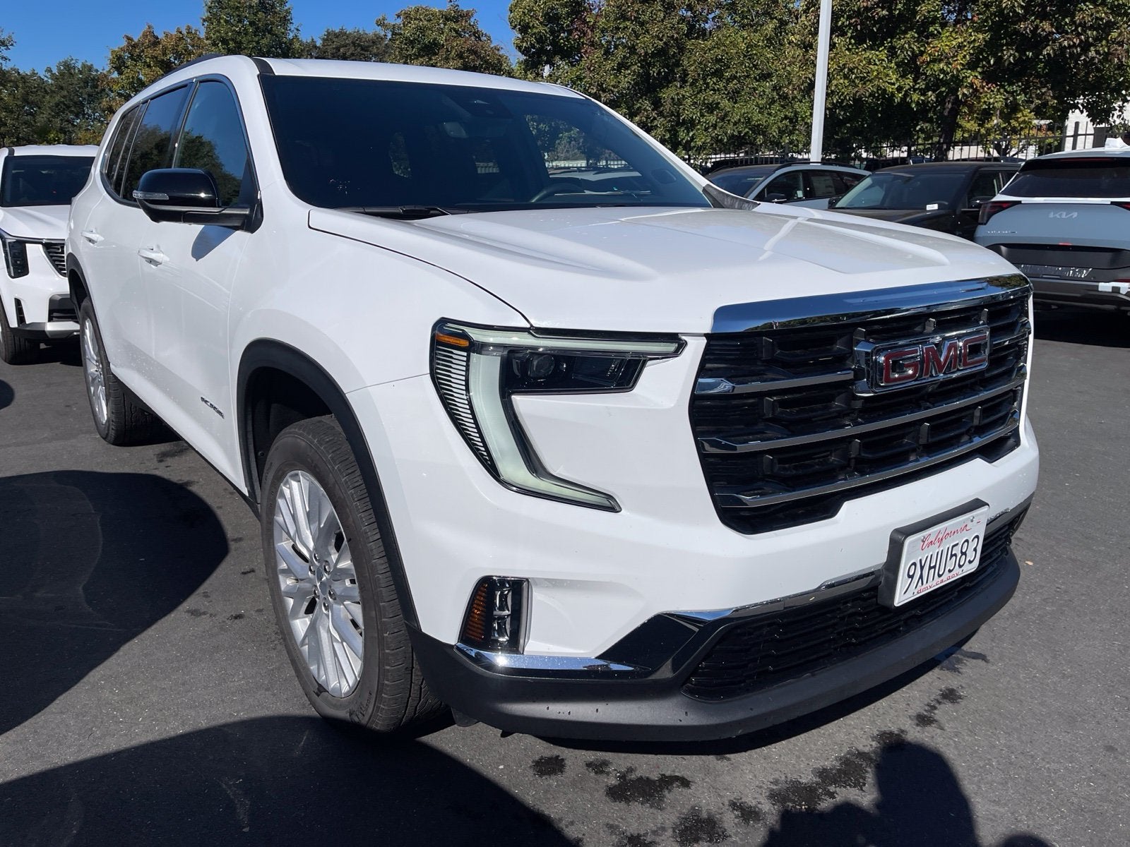 2026 GMC Acadia Elevation