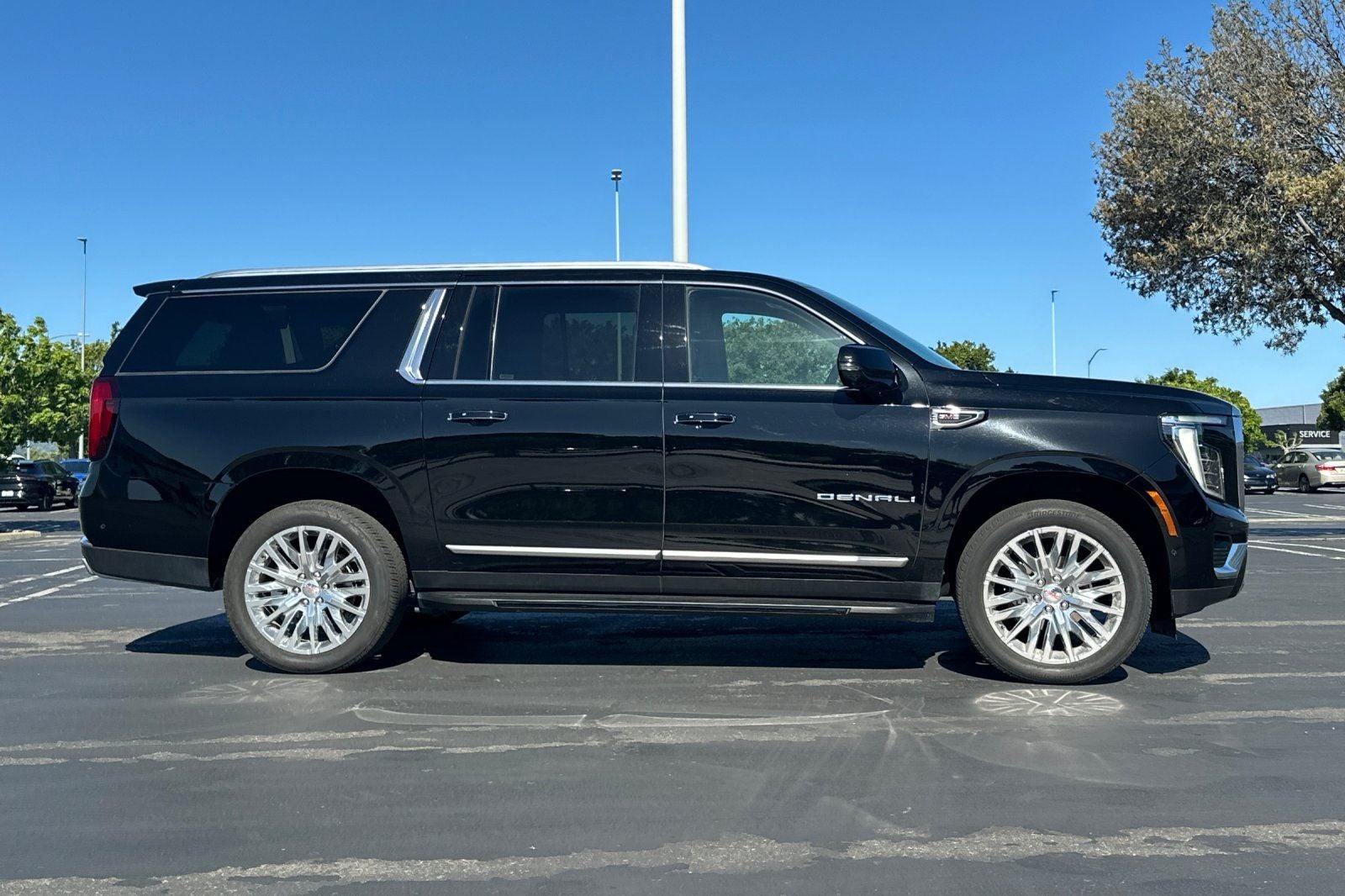 2025 GMC Yukon XL Denali