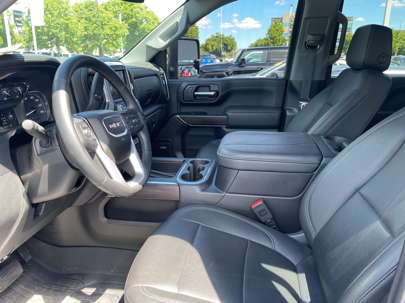 2023 GMC Sierra 2500HD SLT