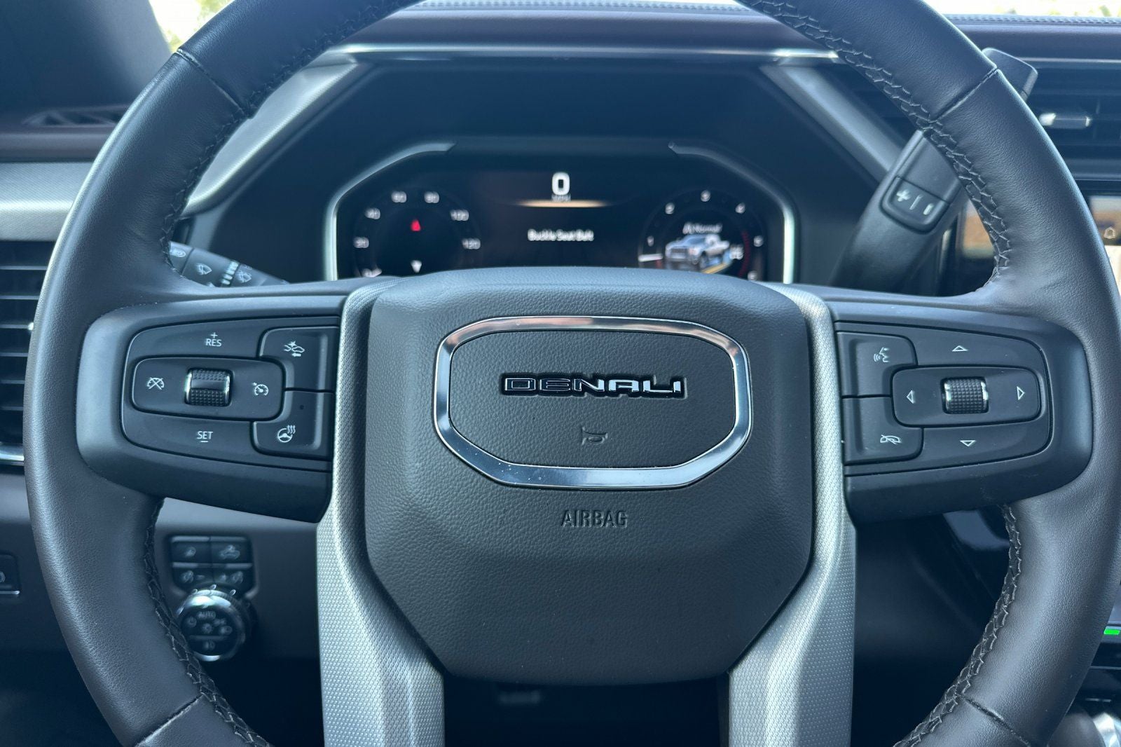 2024 GMC Sierra 2500HD Denali