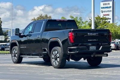 2024 GMC Sierra 2500HD Denali