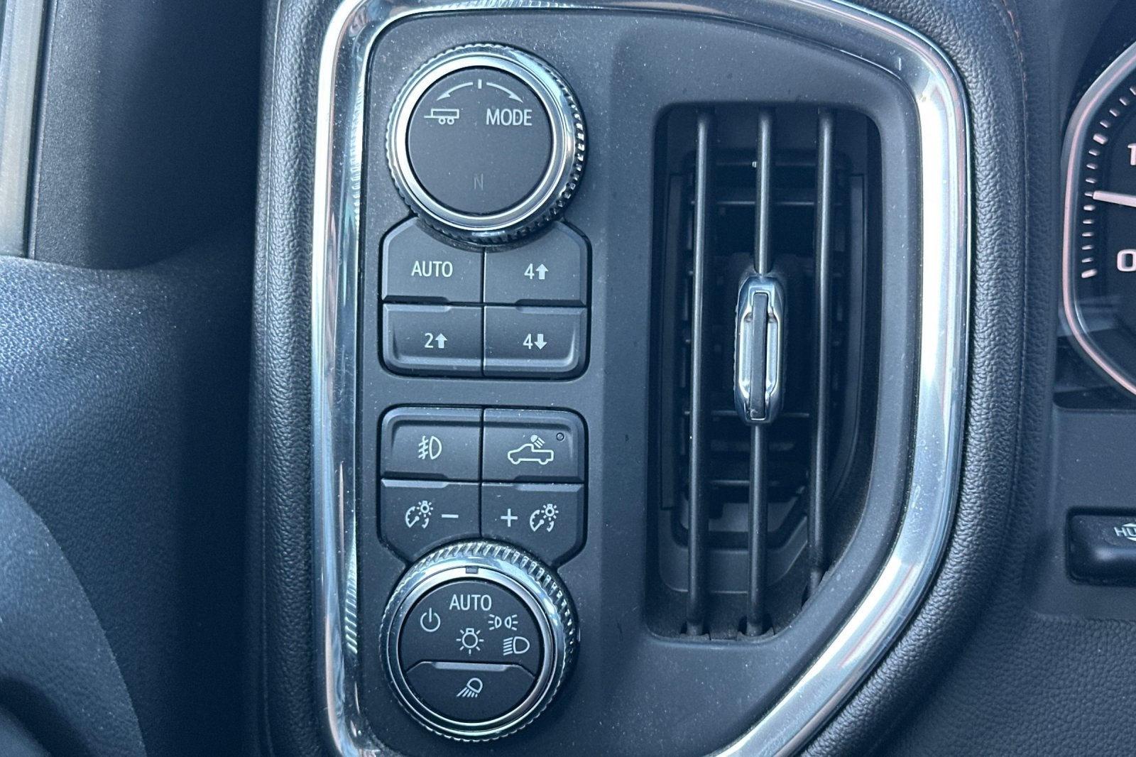 2023 GMC Sierra 3500HD AT4