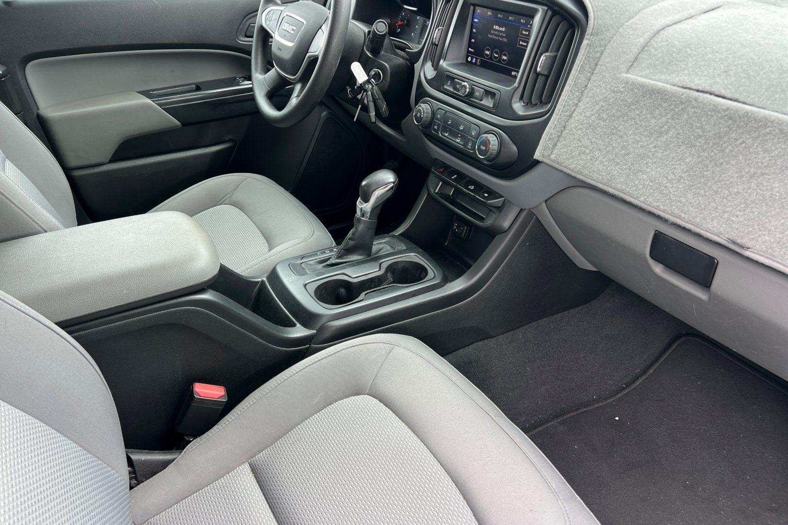 2022 GMC Canyon Elevation Standard