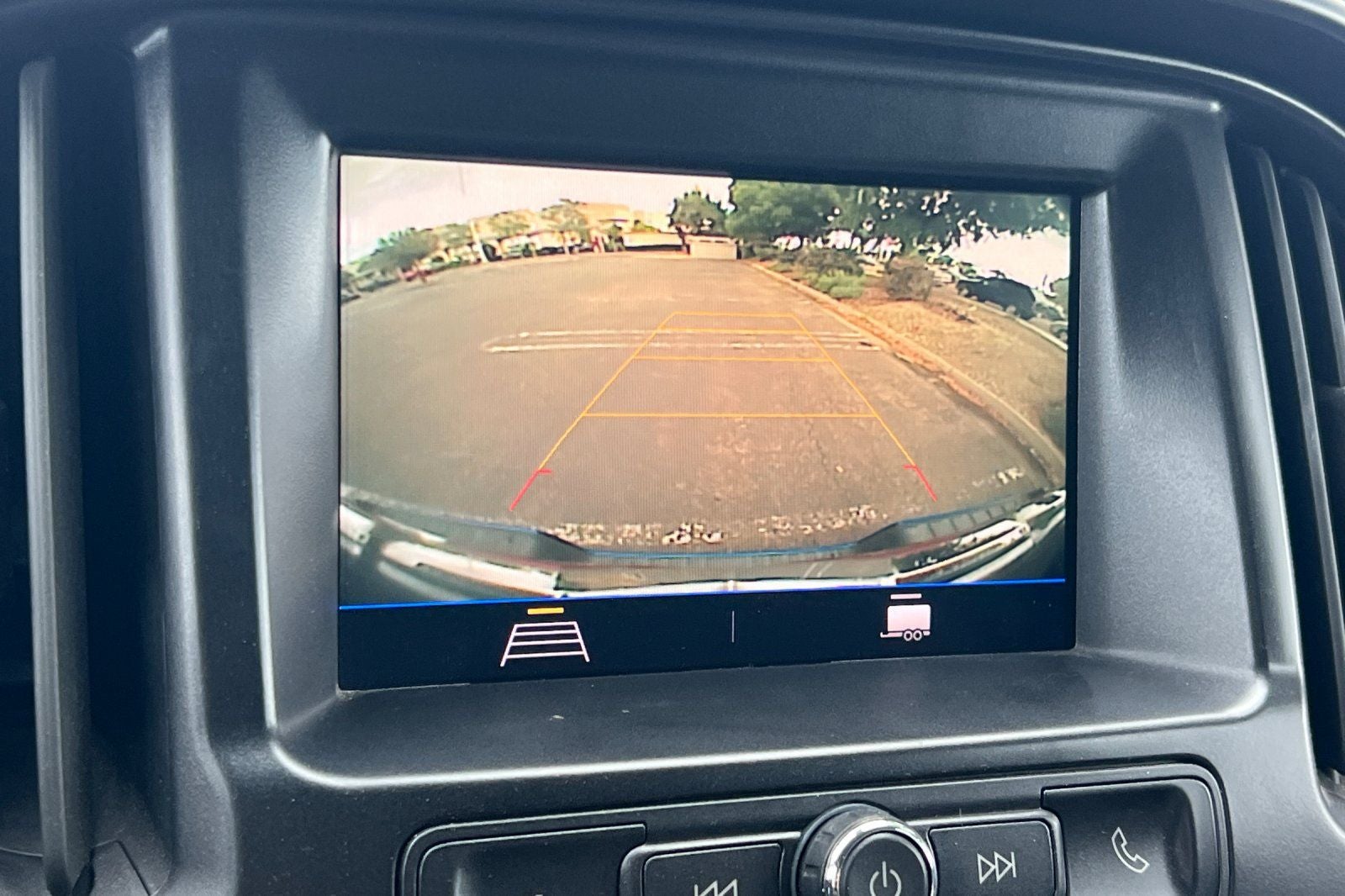 2022 GMC Canyon Elevation Standard