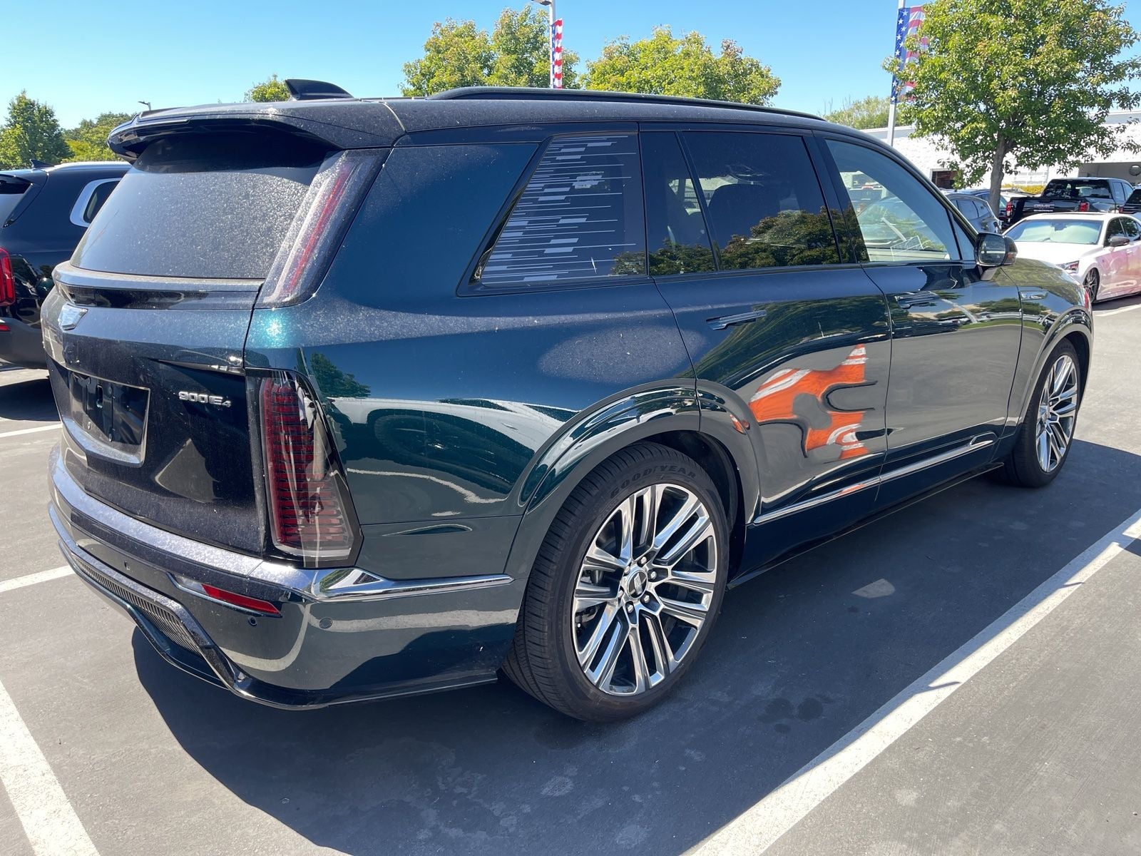 2026 Cadillac VISTIQ Platinum