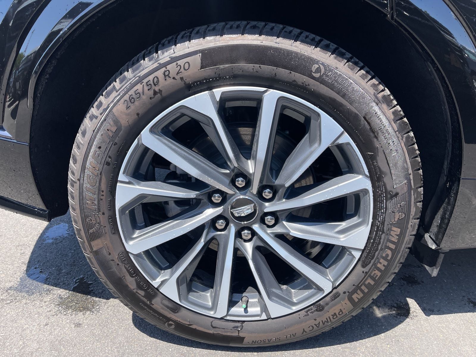 2024 Cadillac LYRIQ Sport