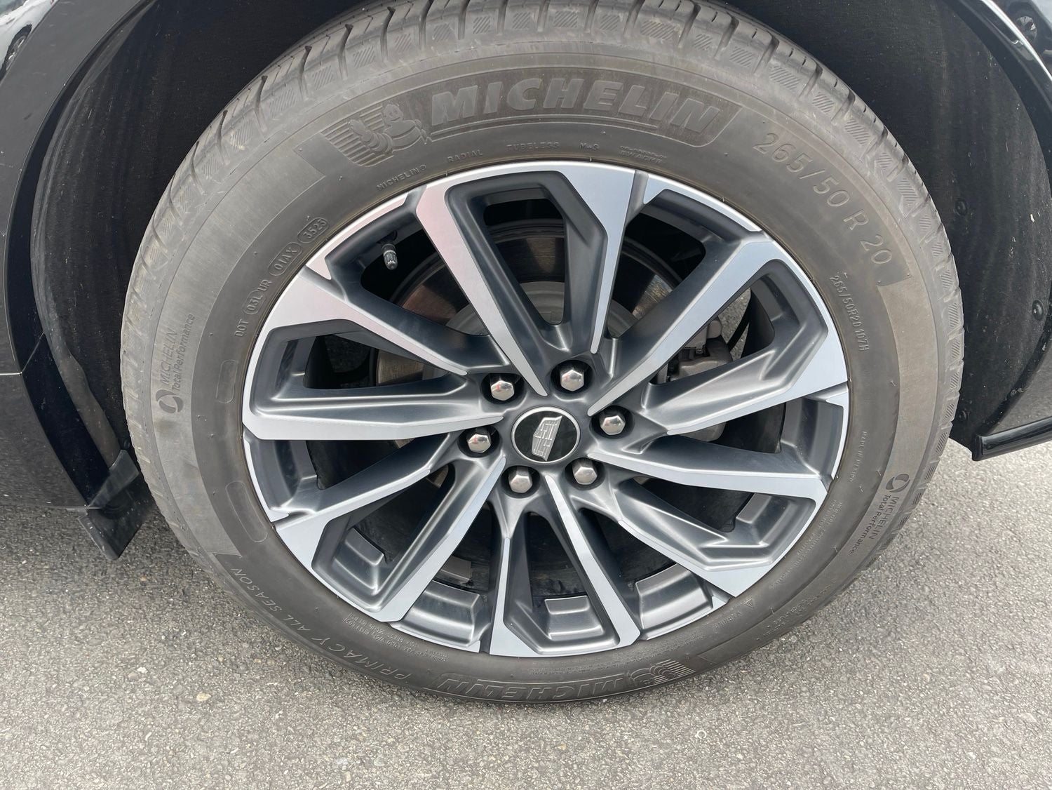 2024 Cadillac LYRIQ Sport