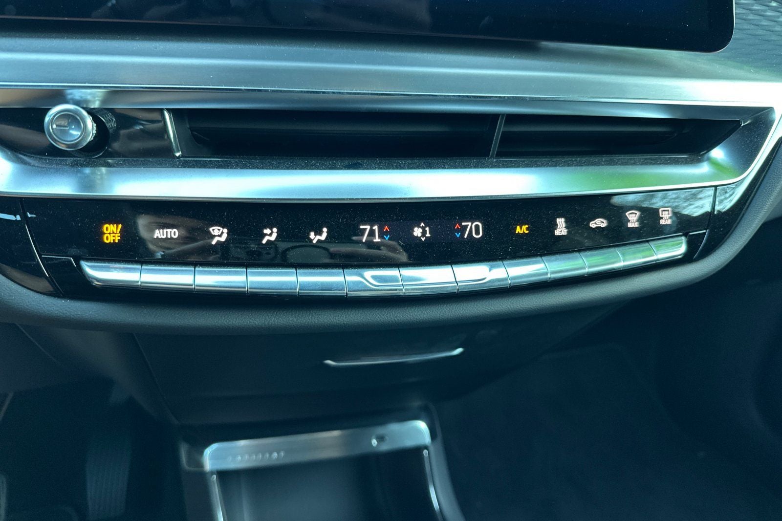 2025 Cadillac LYRIQ Sport