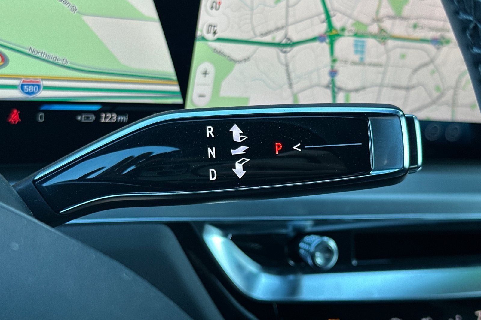 2025 Cadillac LYRIQ Sport