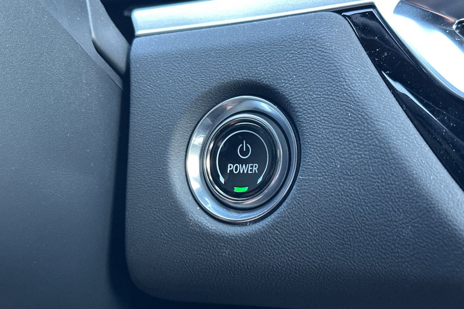 2025 Cadillac LYRIQ Sport