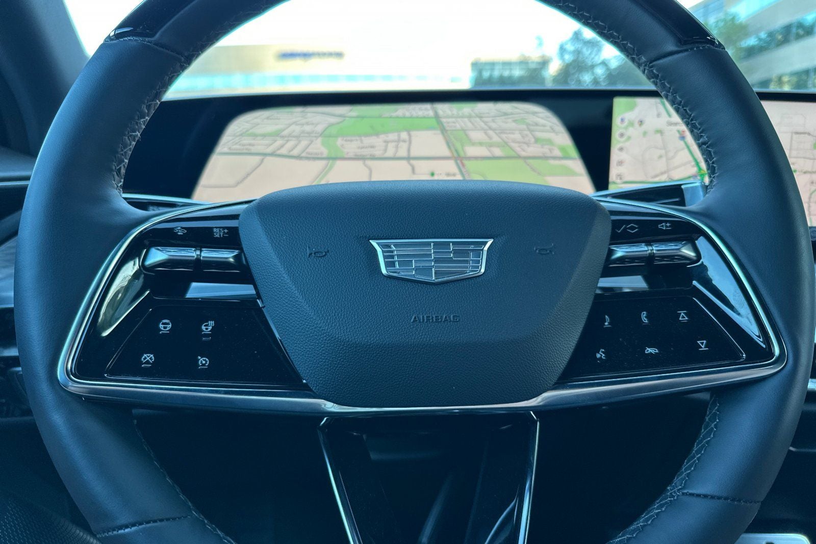 2025 Cadillac LYRIQ Sport