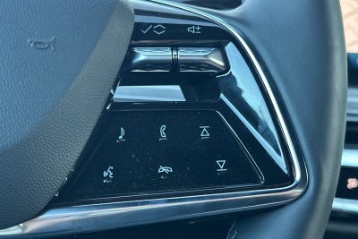 2025 Cadillac LYRIQ Sport