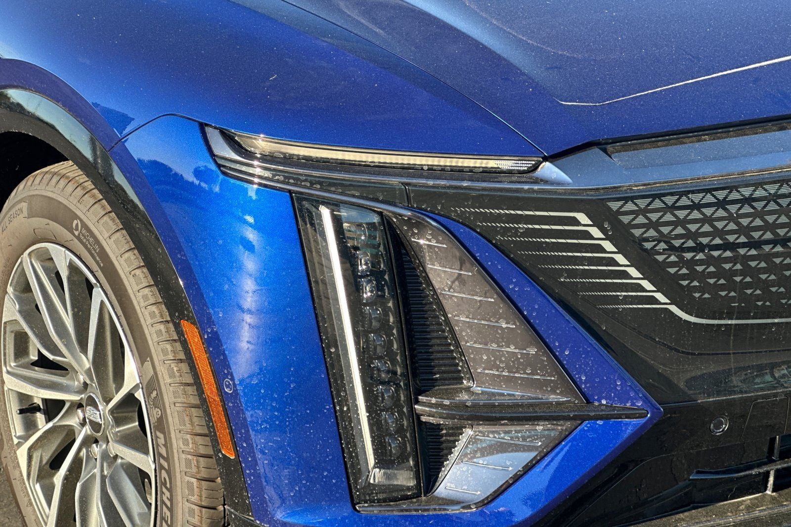 2025 Cadillac LYRIQ Sport