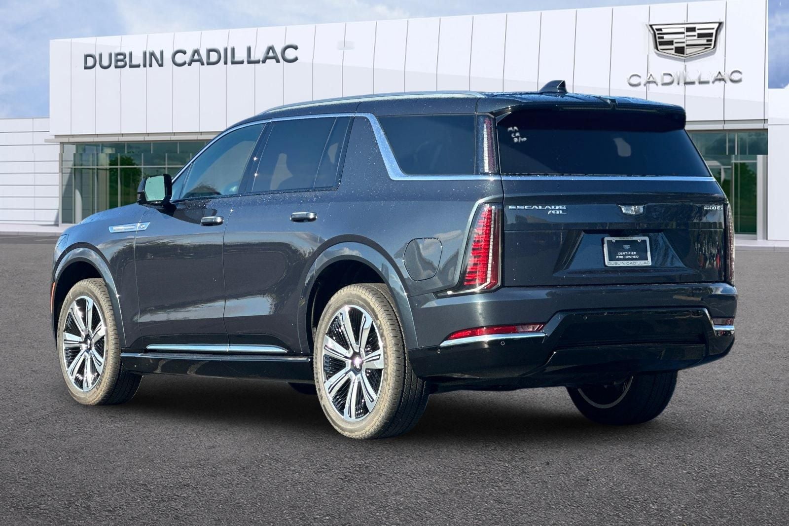 2026 Cadillac ESCALADE IQL Premium Luxury