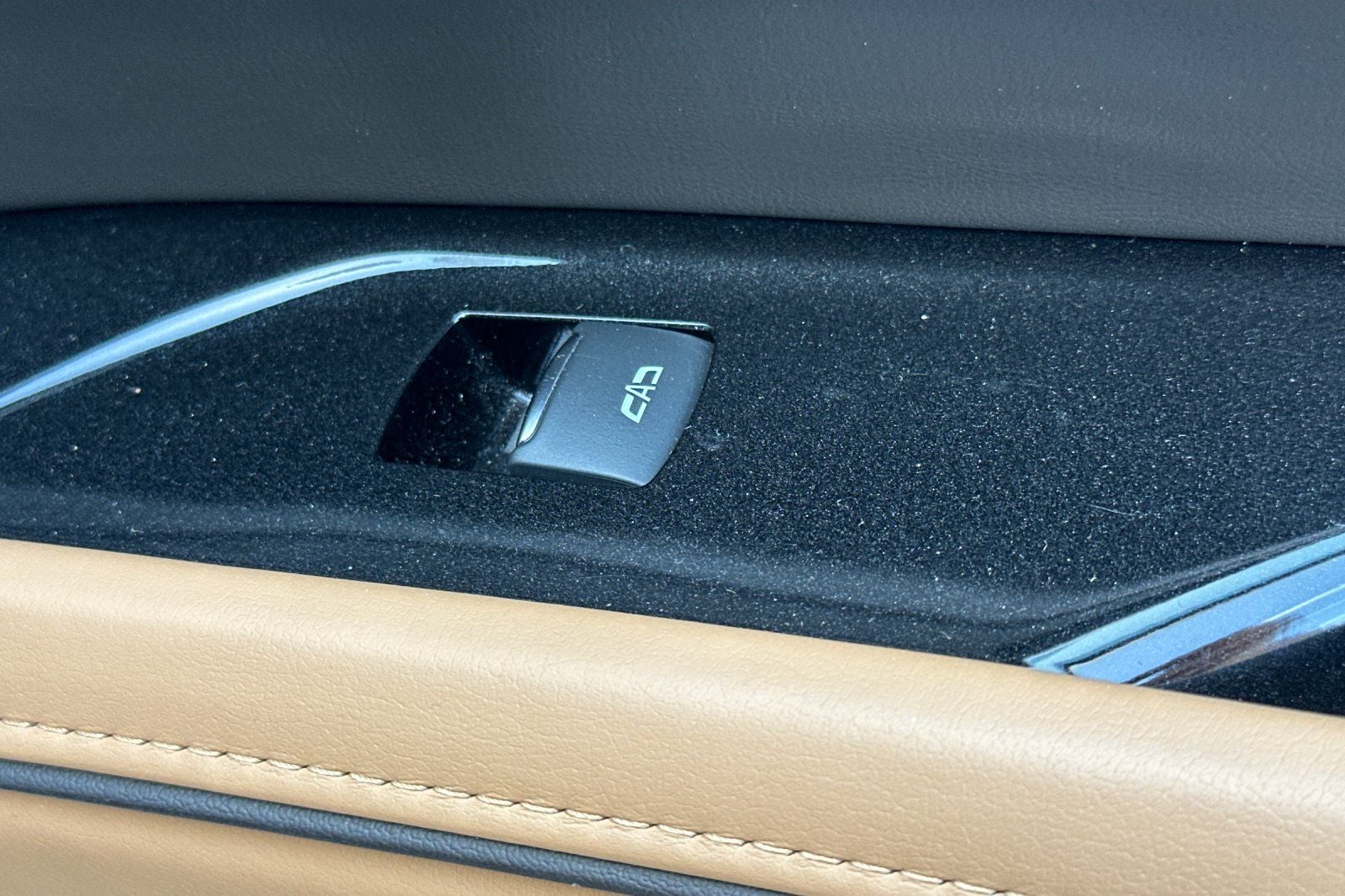 2023 Cadillac Escalade ESV Sport