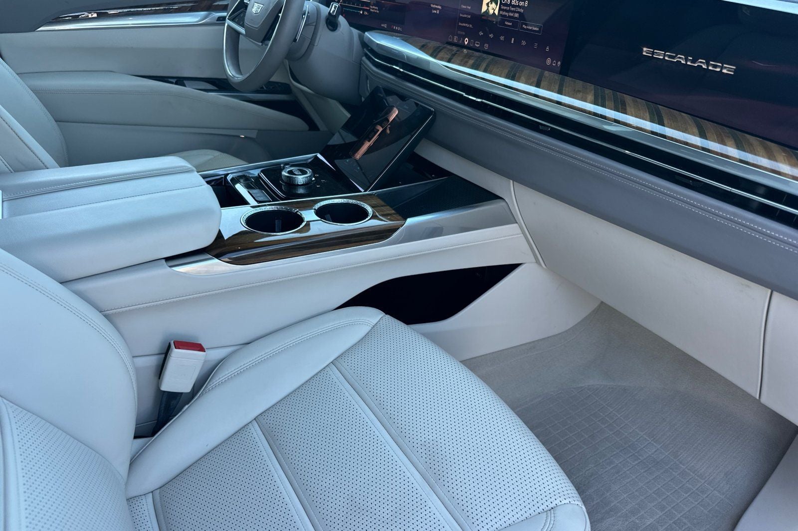 2025 Cadillac Escalade ESV Premium Luxury Platinum