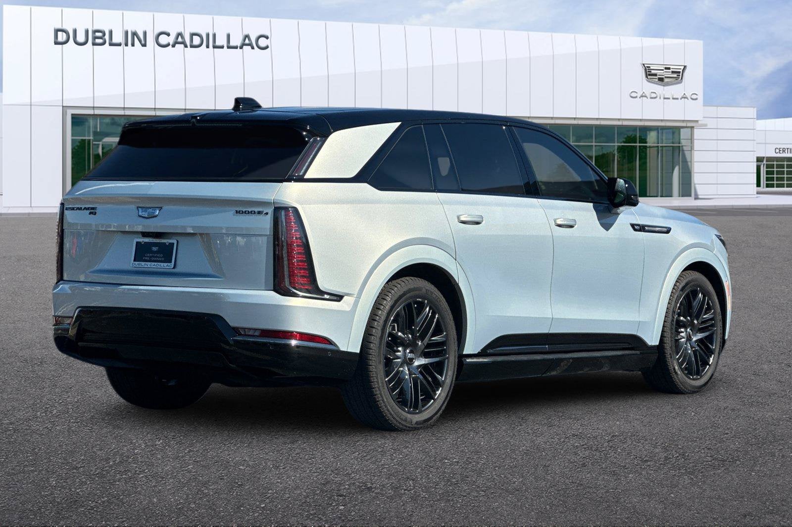 2025 Cadillac ESCALADE IQ Sport 2