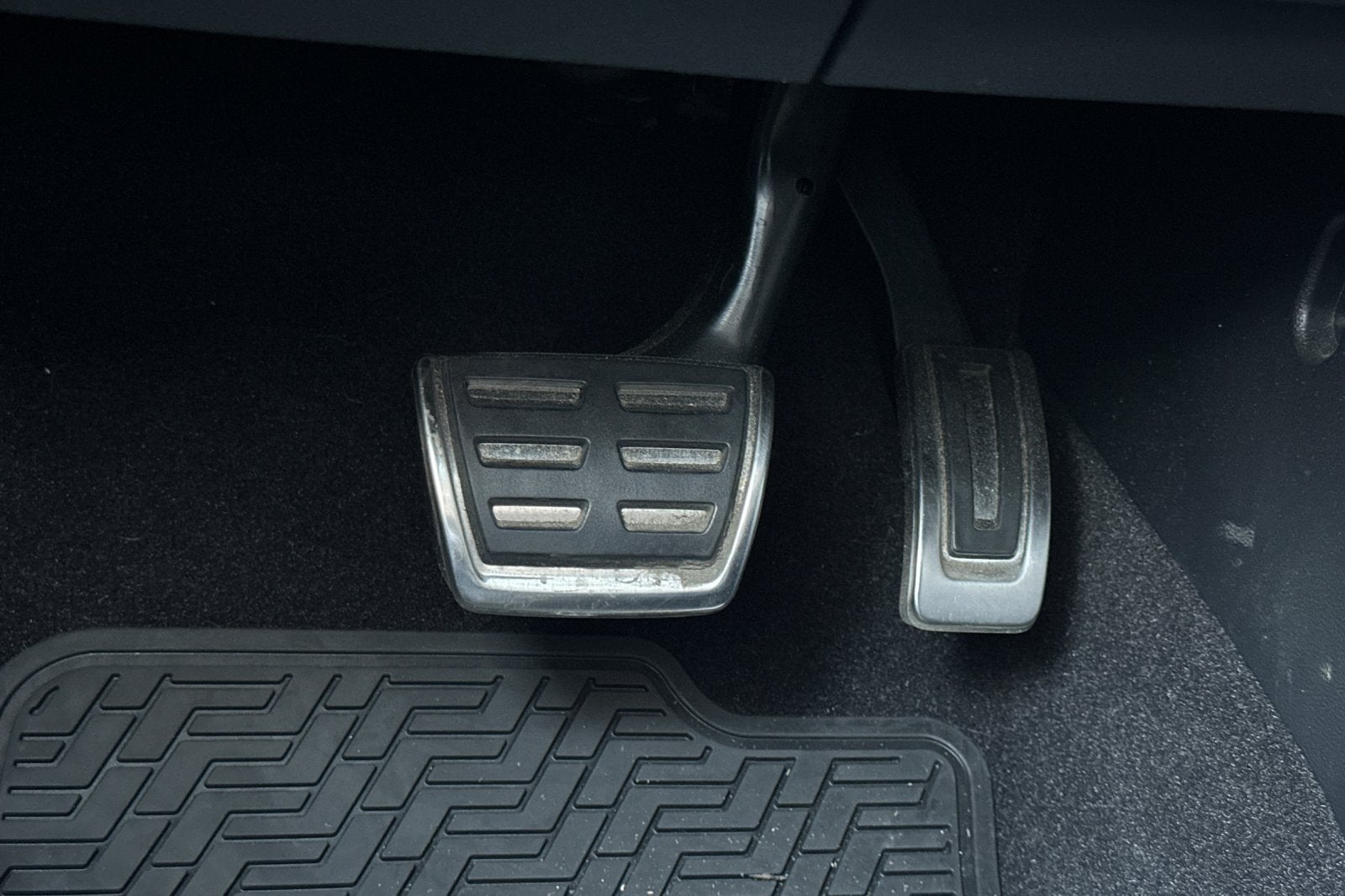 2022 Volkswagen Atlas 3.6L V6 SEL R-Line