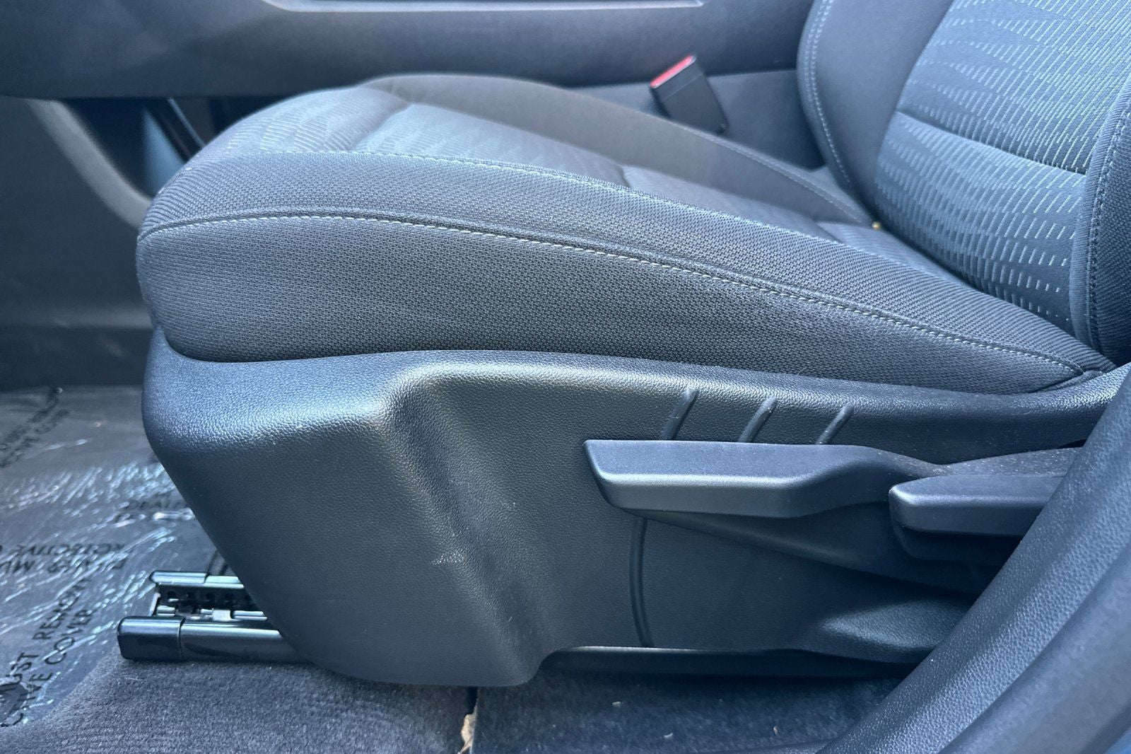2025 Chevrolet Equinox LT - Photo 13