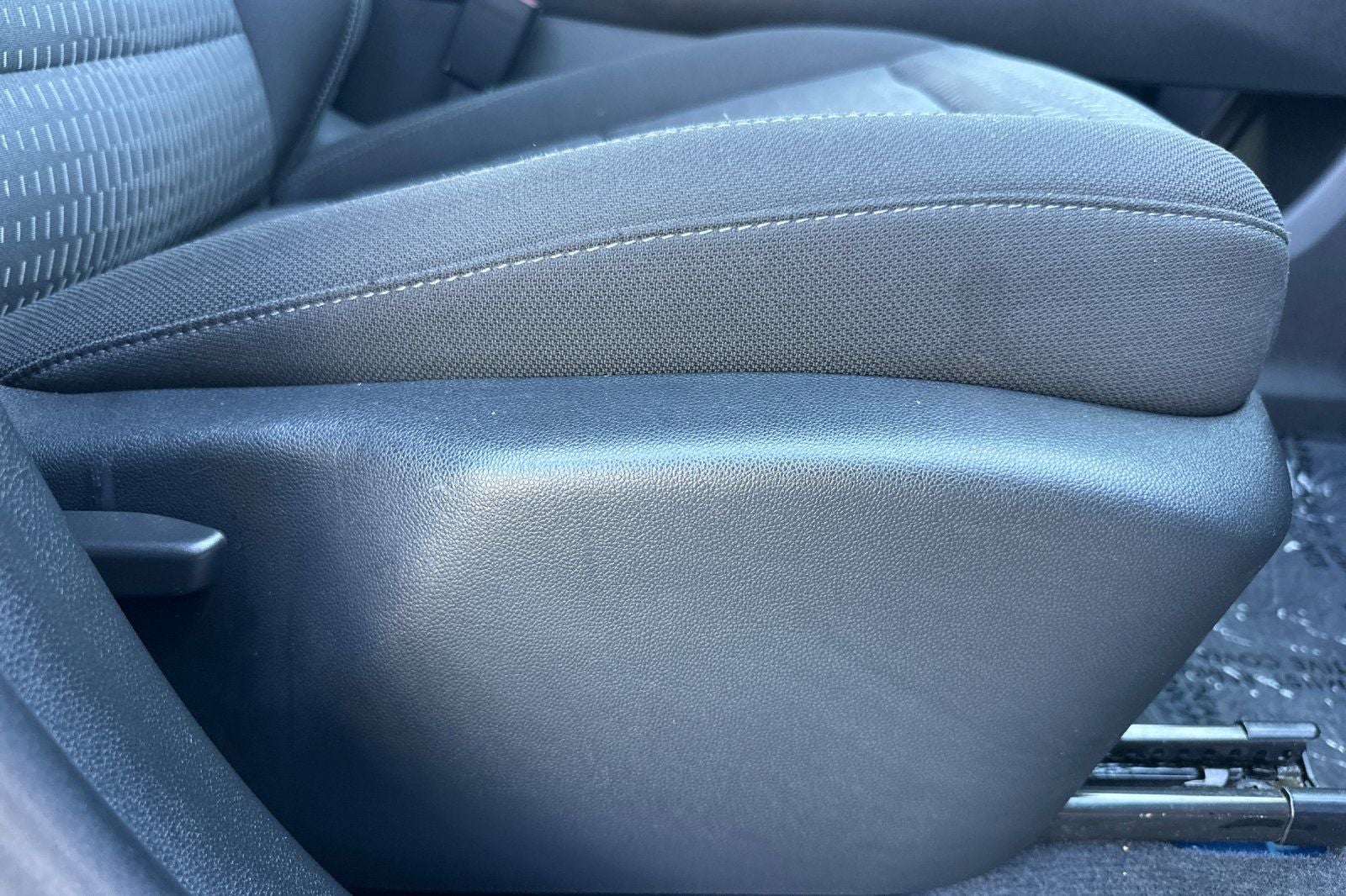 2025 Chevrolet Equinox LT - Photo 22