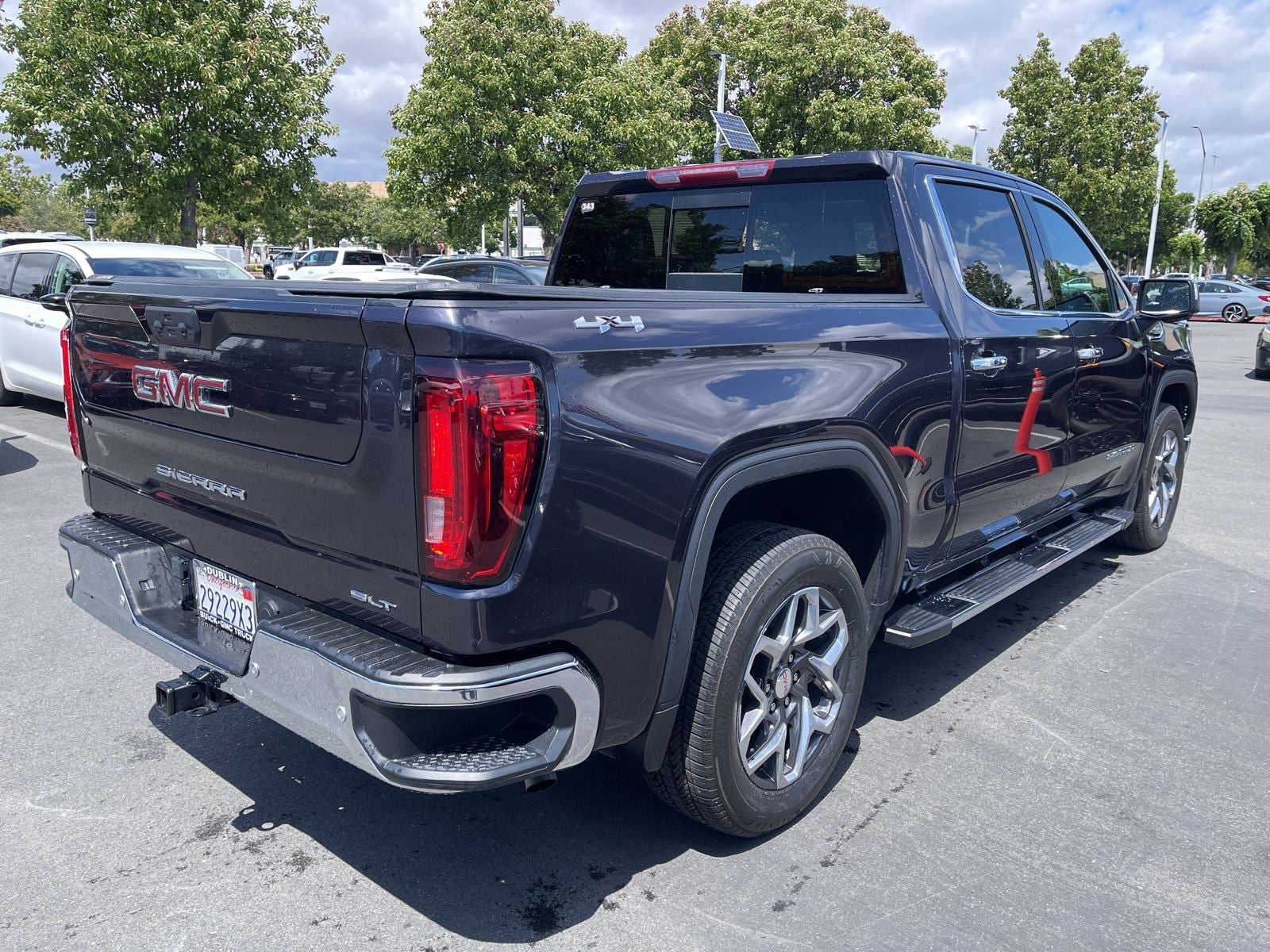 2024 GMC Sierra 1500 SLT