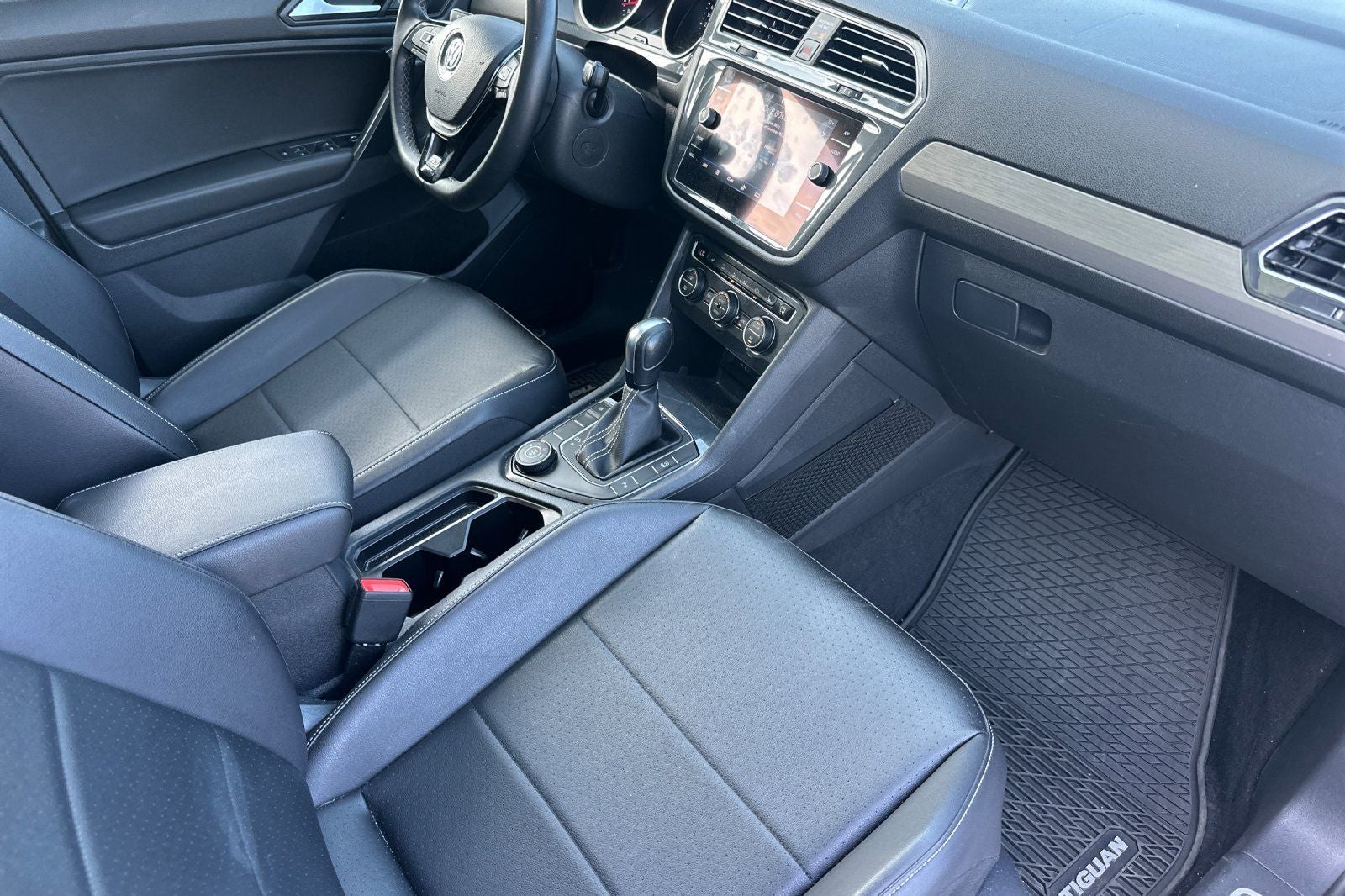 2021 Volkswagen Tiguan 2.0T SE R-Line Black
