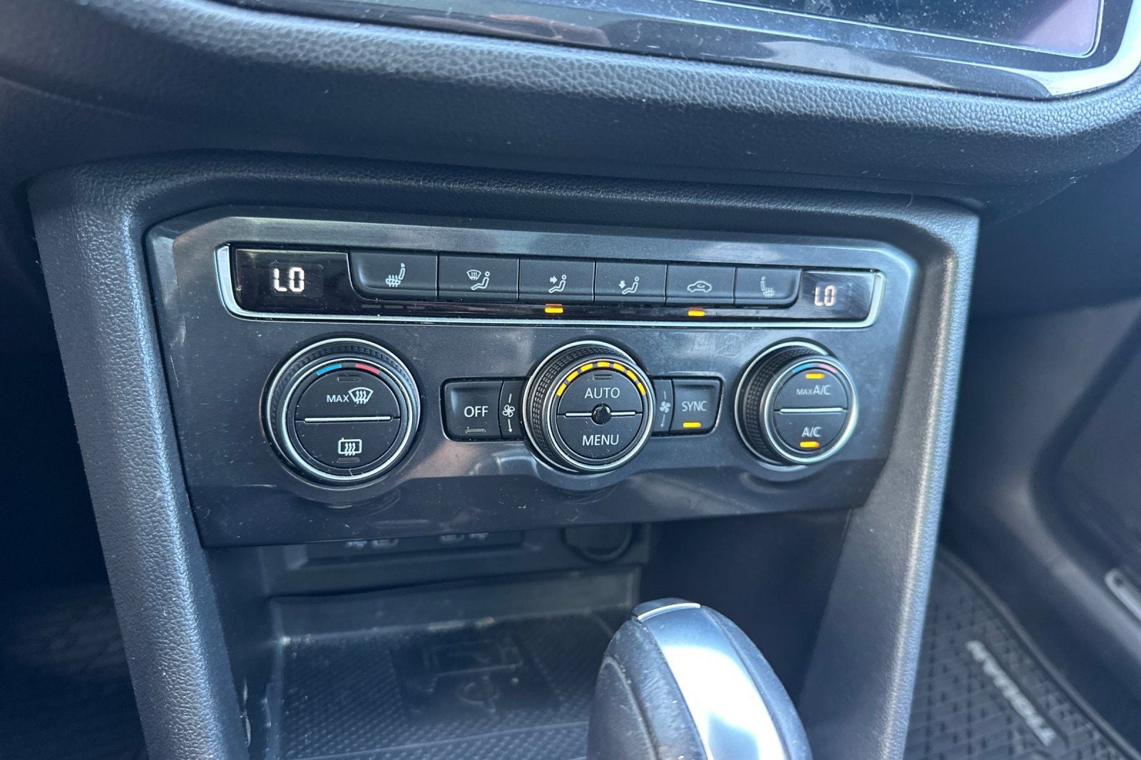 2021 Volkswagen Tiguan 2.0T SE R-Line Black