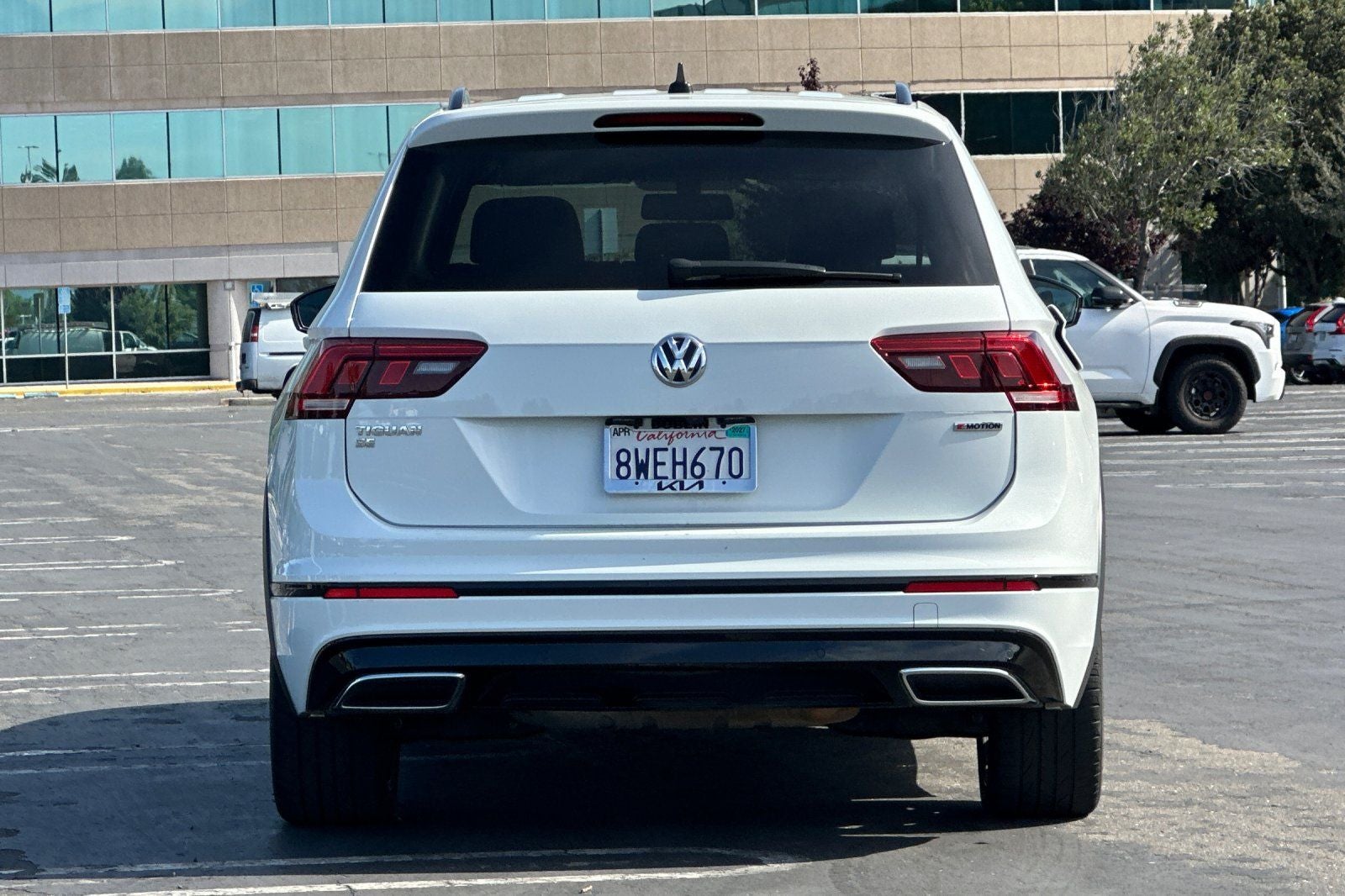 2021 Volkswagen Tiguan 2.0T SE R-Line Black
