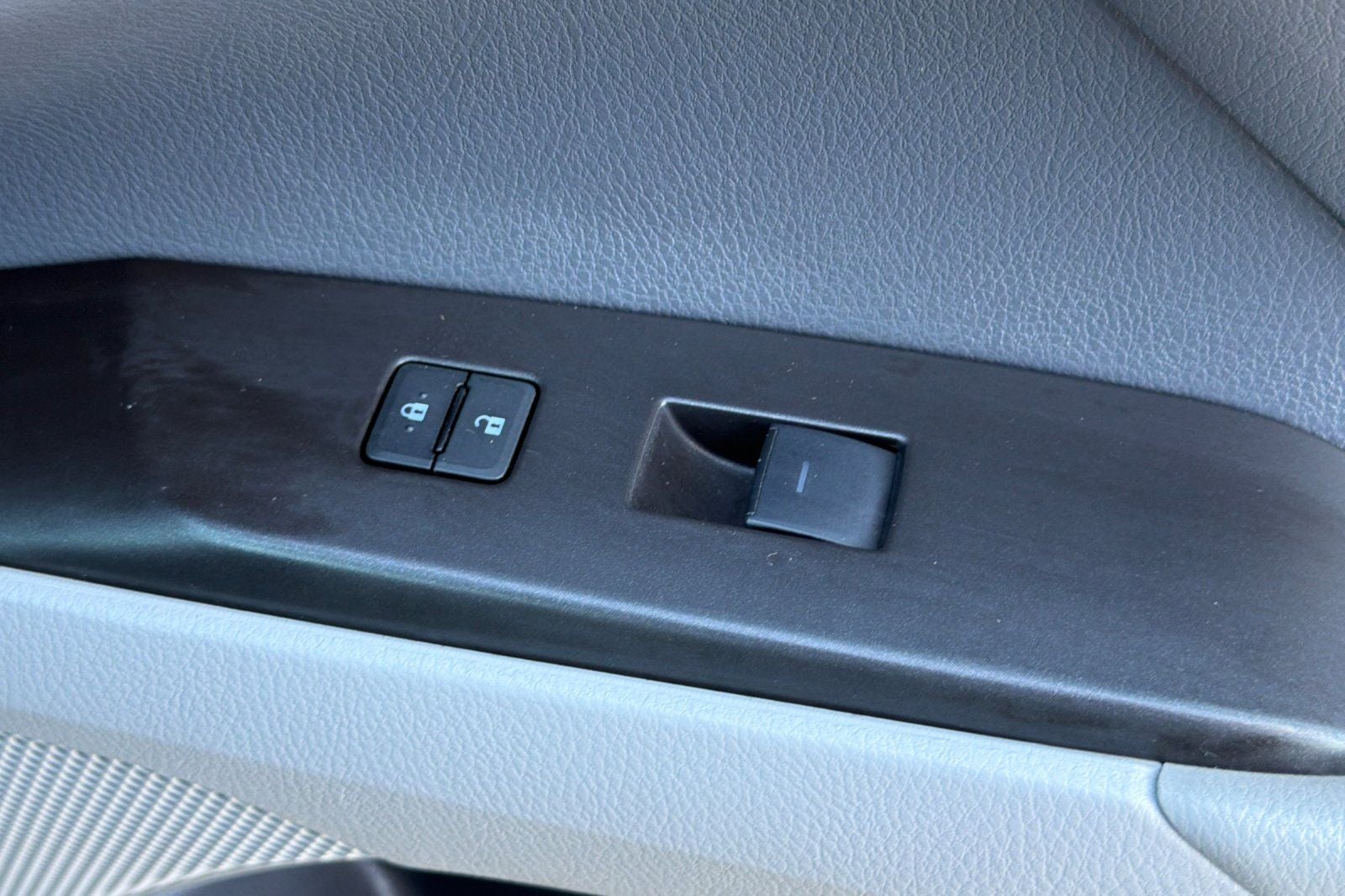 2021 Toyota Camry Hybrid SE