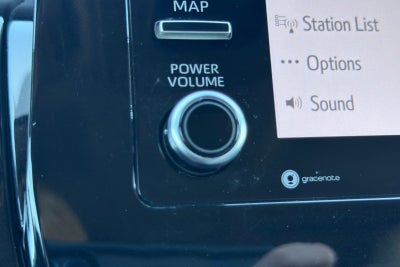 2021 Toyota Camry Hybrid SE