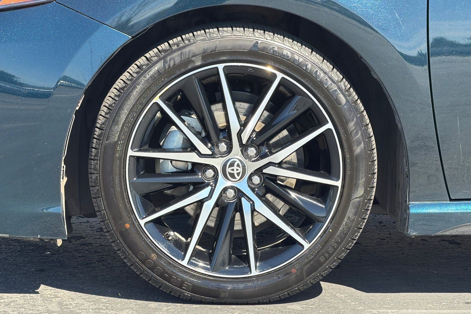 2021 Toyota Camry Hybrid SE