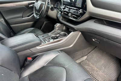 2022 Toyota Highlander Hybrid Limited