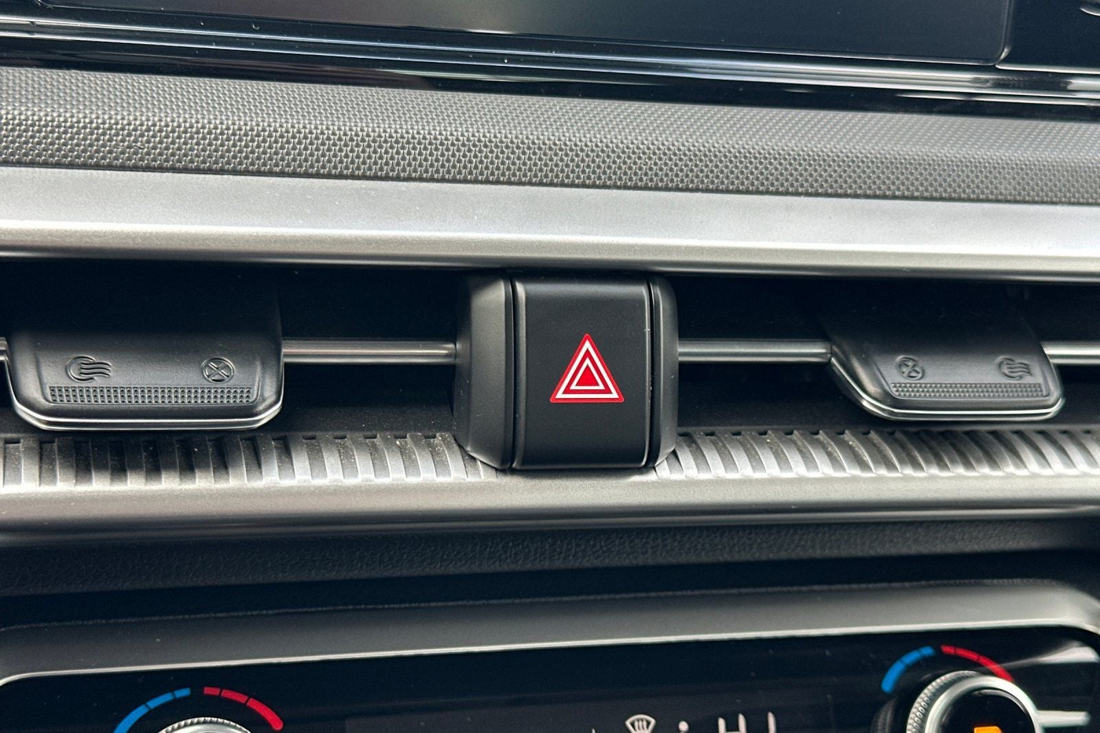 2022 Kia K5 LX