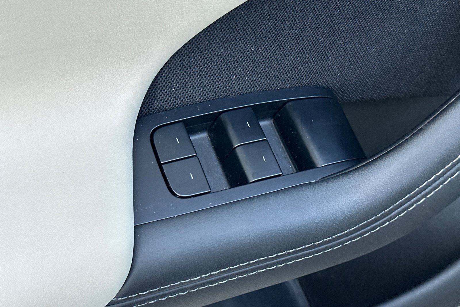 2023 Tesla Model S Standard Range
