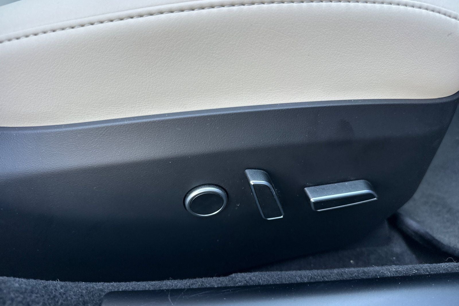 2023 Tesla Model S Standard Range
