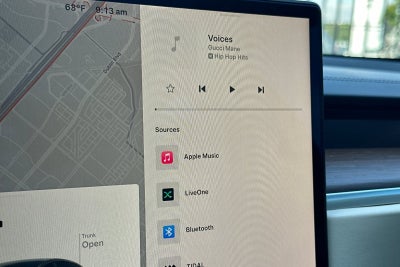 2023 Tesla Model S Standard Range