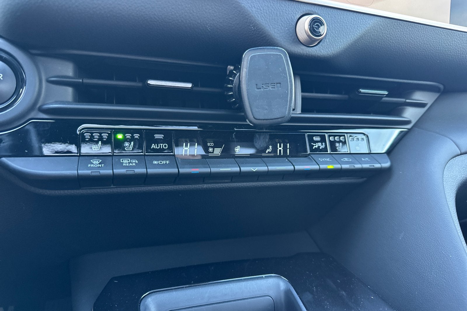 2025 Toyota Crown Signia Limited