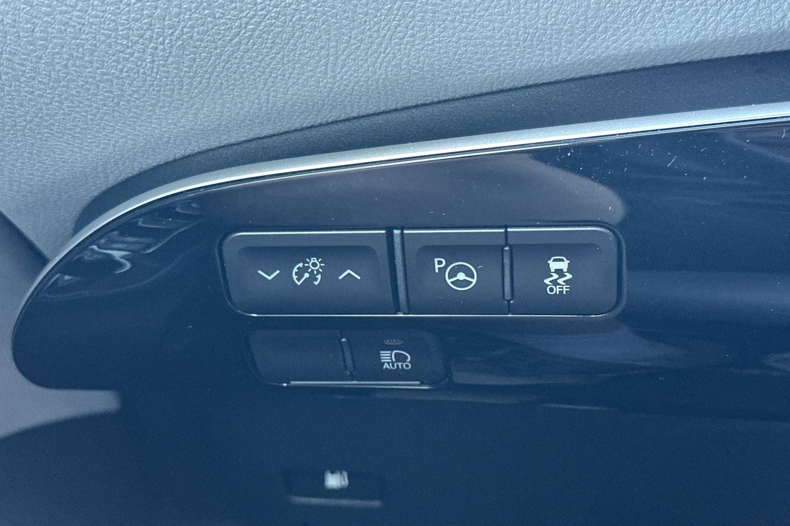 2021 Toyota Prius LE