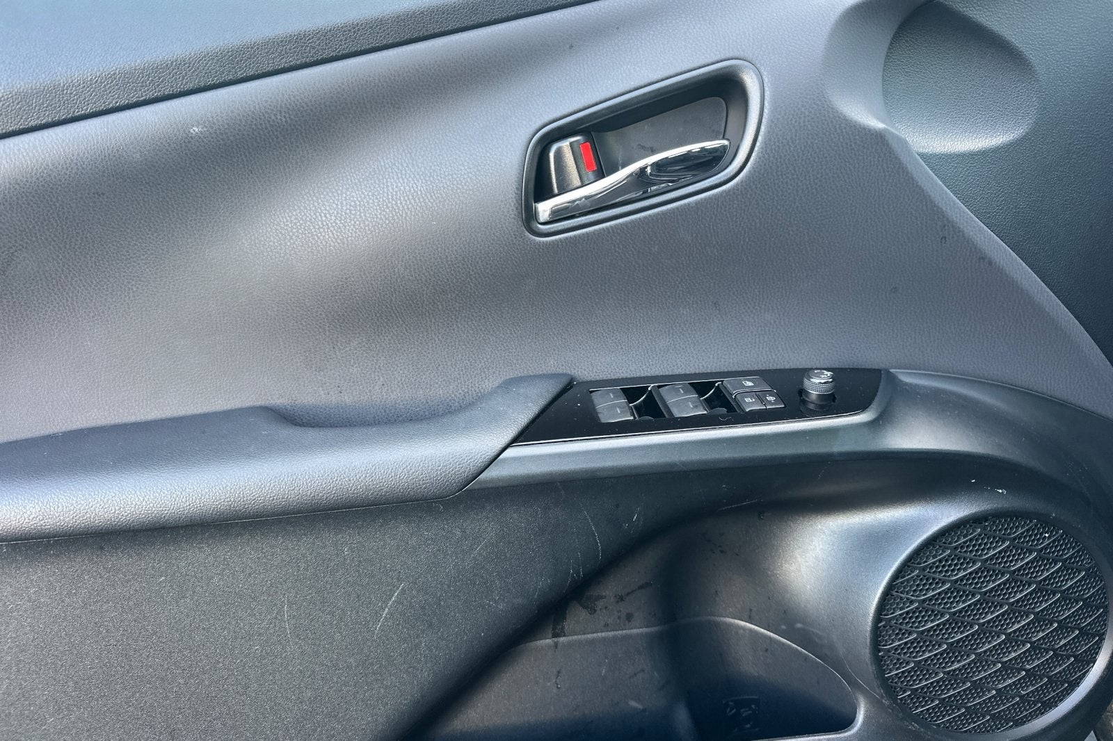 2020 Toyota Prius LE