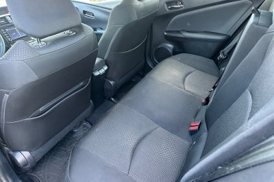 2020 Toyota Prius LE